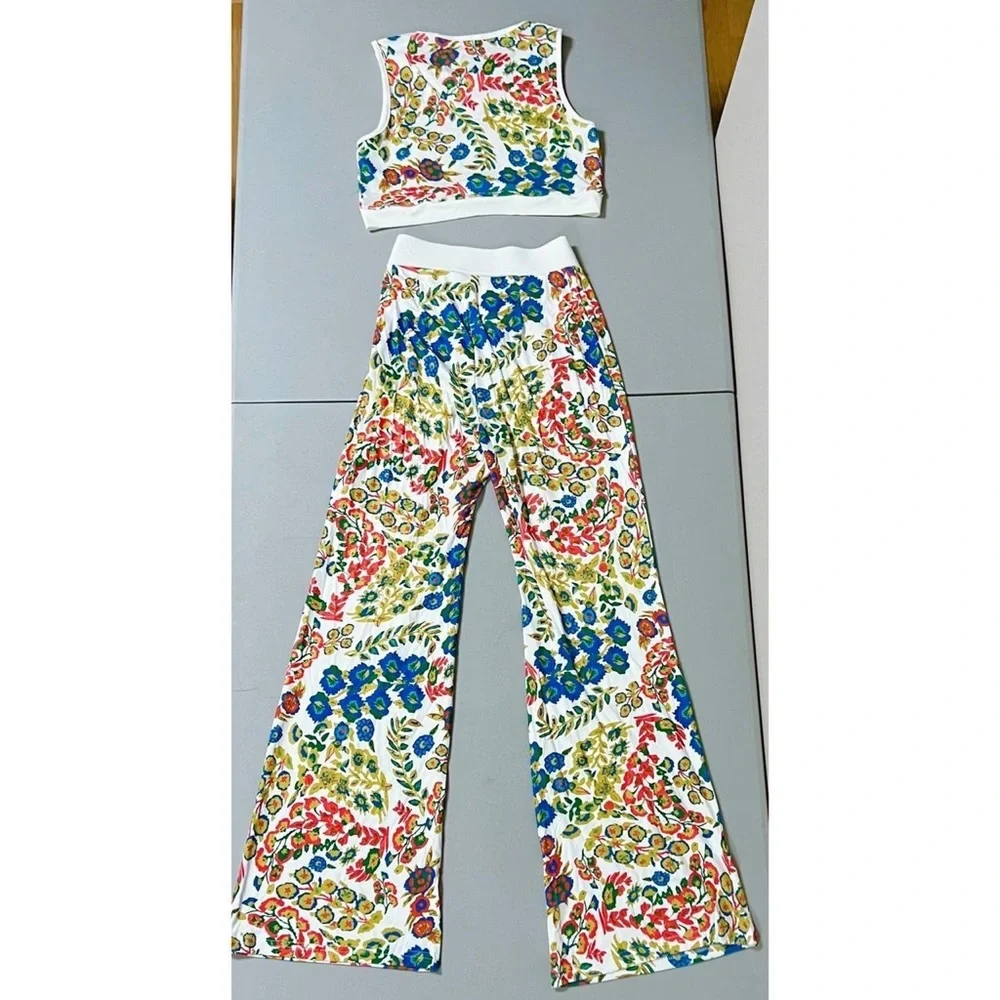 Cider White Floral Crop Top and Pants Matching Set  🌷 - Picture 3 of 4